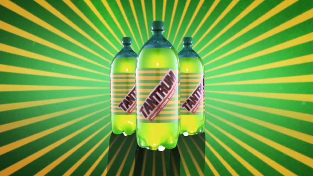 Scena z serialu "Jak poznałem waszą matkę". Na tle zielono-żółtych promieni trzy butelki z napojem energetycznym Tantrum.